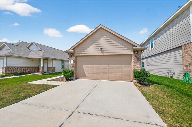 Photo - 4915 Purple Wisteria Ln