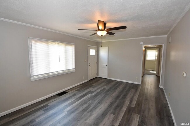 Photo - 821 W Purtscher Dr