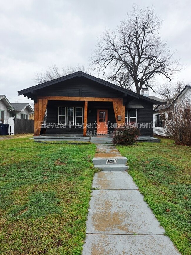 Building Photo - 1625 NW 33rd St