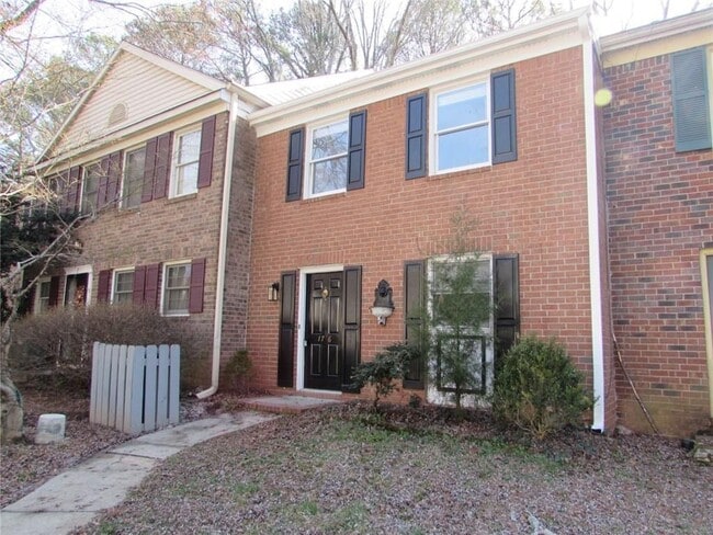 Photo - 1716 Twin Brooks Dr SE