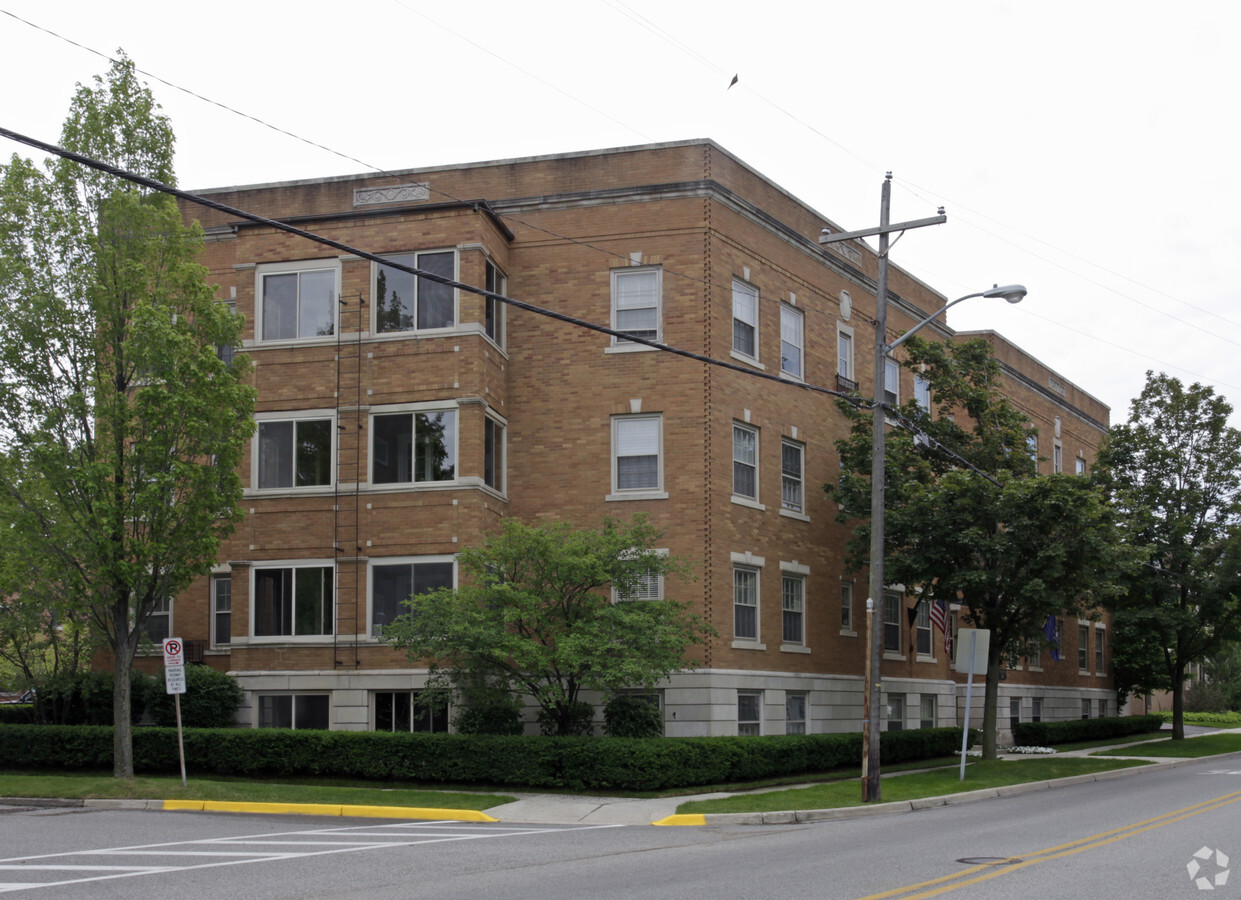 Photo - Victoria Place Apartments