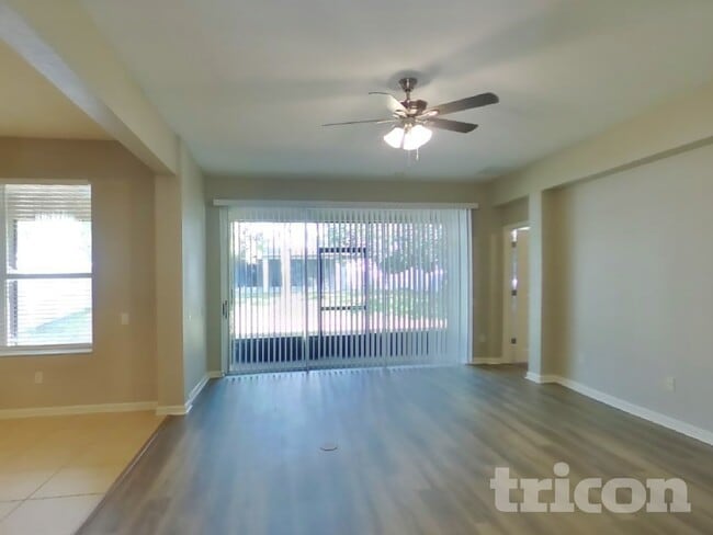 Photo - 13309 Fernow St