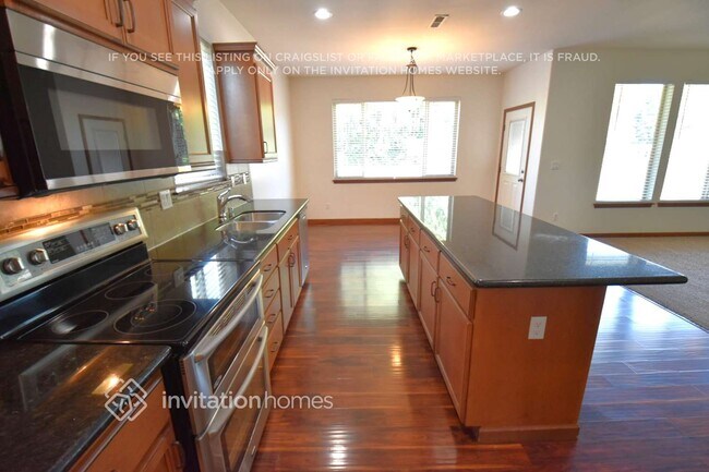 Photo - 109 Ames St NE