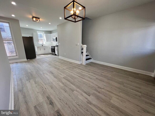 Building Photo - 5744 Delancey St