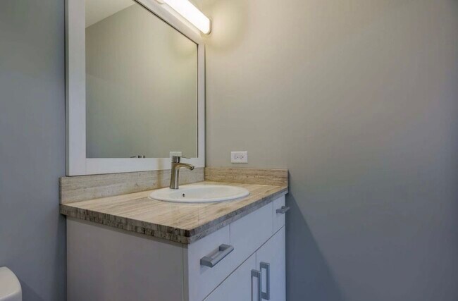 Photo - 404 Henderson Chapel Rd Unidad 1301