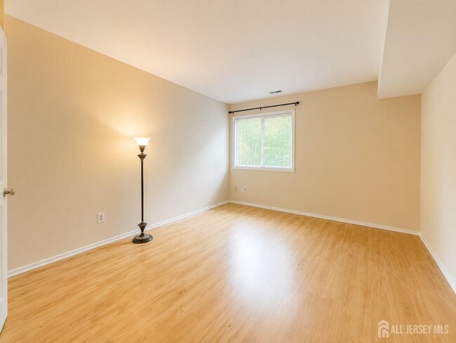 Photo - 2112 Sayre Dr