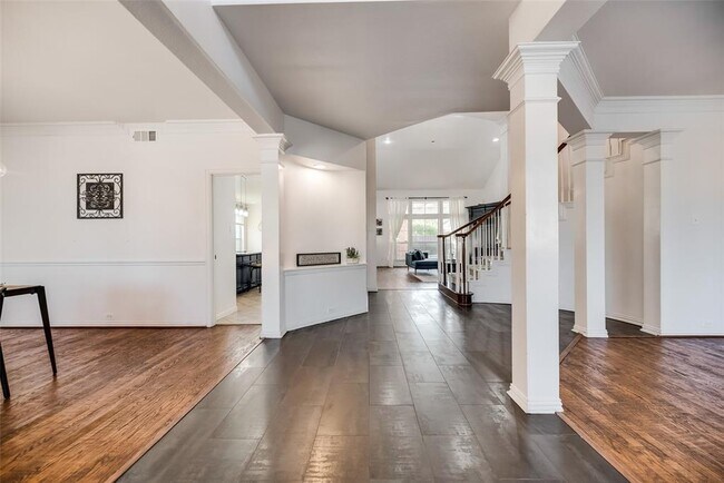 Photo - 8409 Orchard Hill Dr