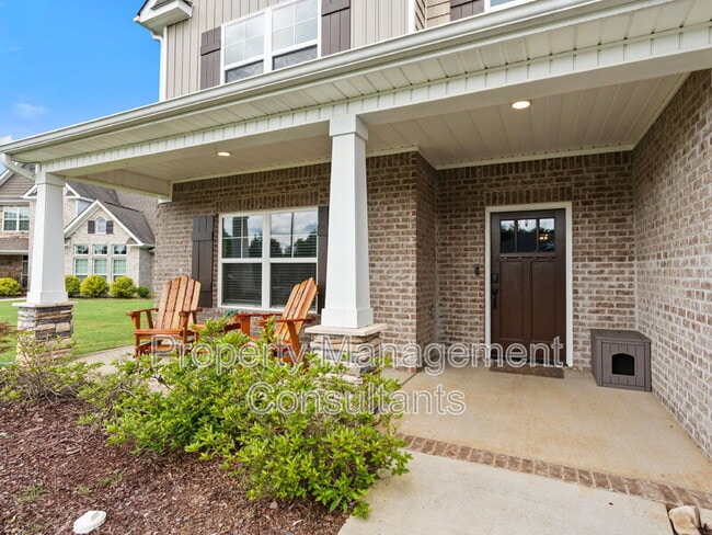 Photo - 14735 Commonwealth Dr