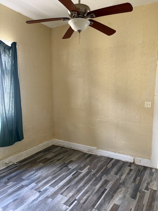 Photo - 8626 Green St