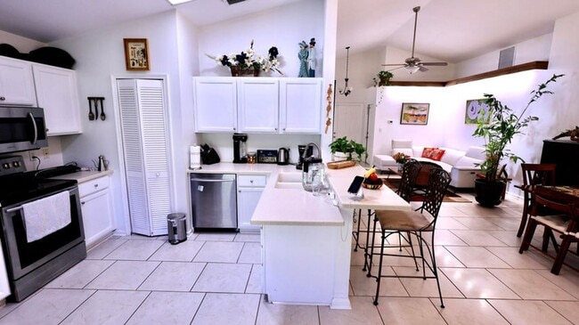 Building Photo - 2220 Soundings Ct