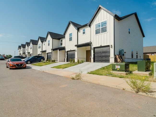 1717 Cuppett Cir