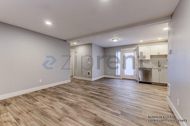 Photo - 7924 SE Raymond St