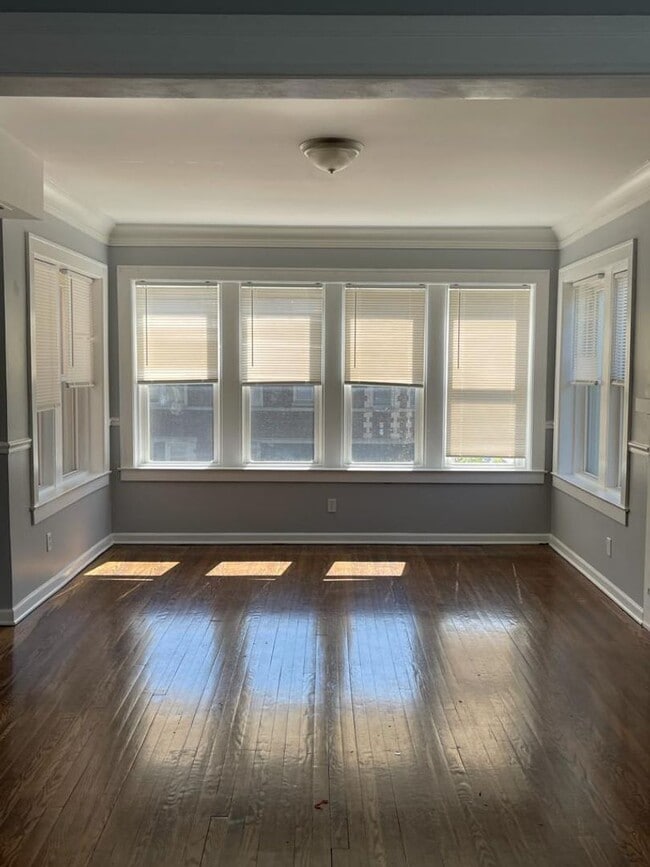 Photo - LANGLEY_8258 Unit 2