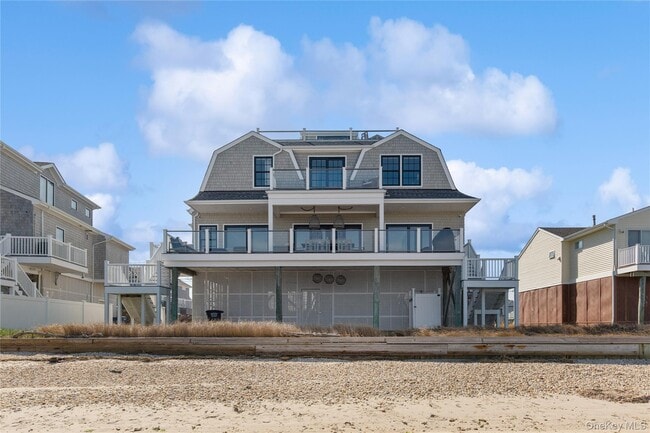 Building Photo - 39 Shinnecock Rd