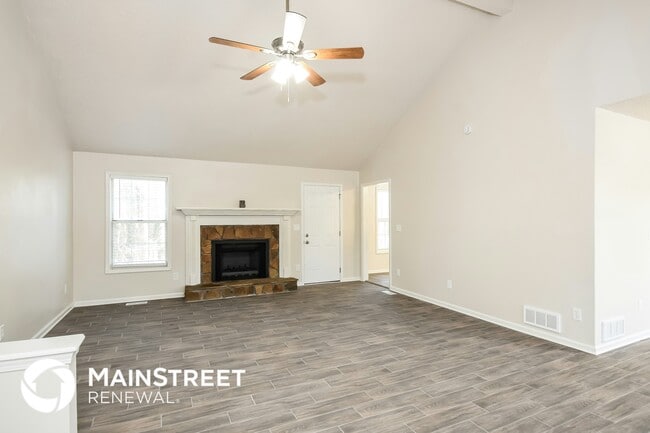 Photo - 1445 Glynn Oaks Dr SW