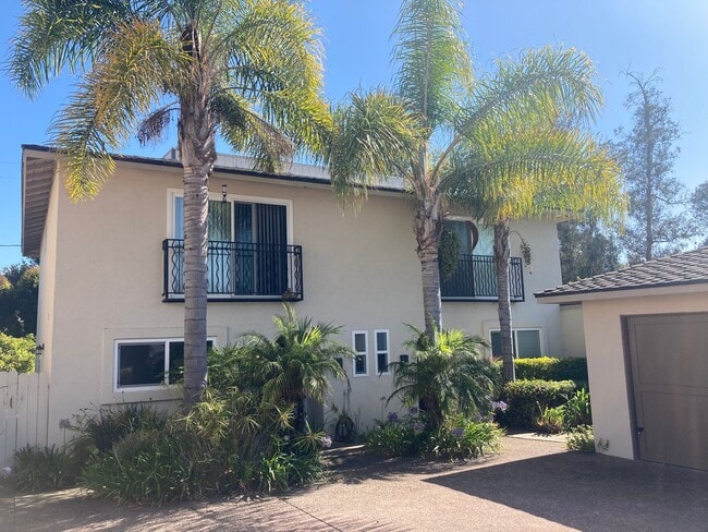Building Photo - Beautiful Hidden Valley 3 Bedroom, 2.5 Bat... Rental