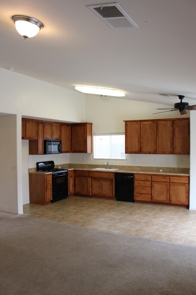 Photo - 208 Agile Way