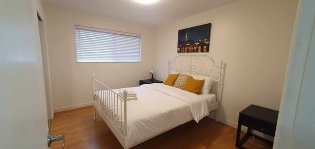 Building Photo - 2630 Gail Av