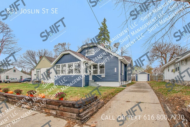 Building Photo - 831 Joslin St SE Rental