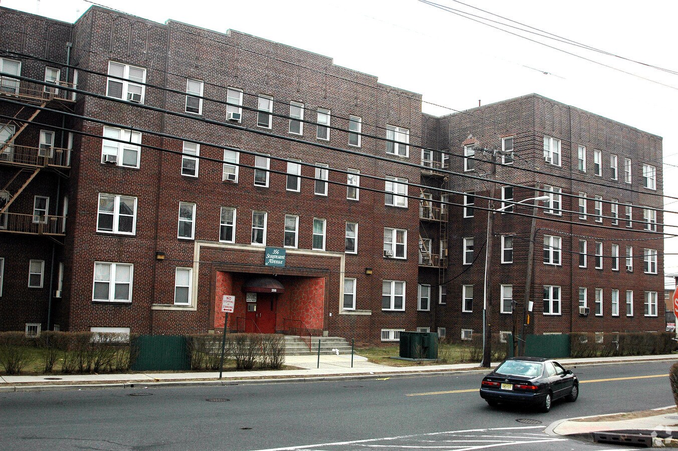 358-372 Stuyvesant Ave - 356 Stuyvesant Ave