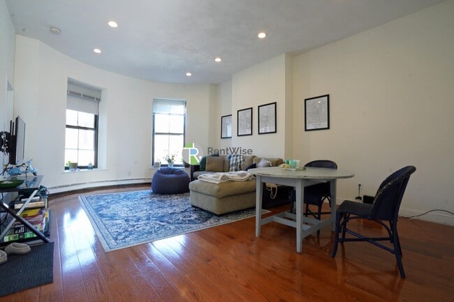 Photo - 525 Massachusetts Ave Unit 3