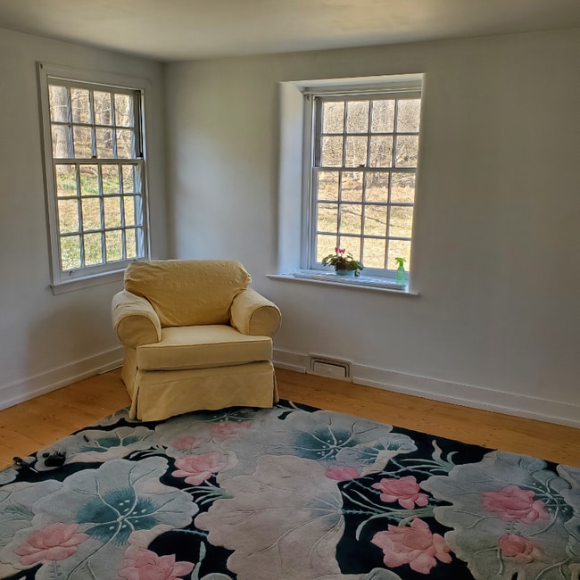 Photo - 1098 Creek Rd