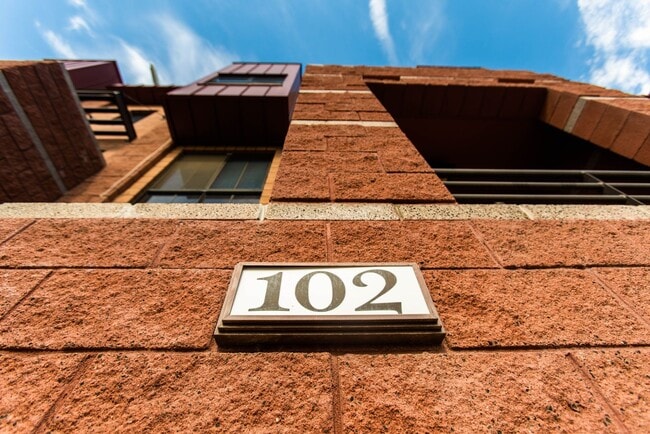 Photo - 305 S Wilson St