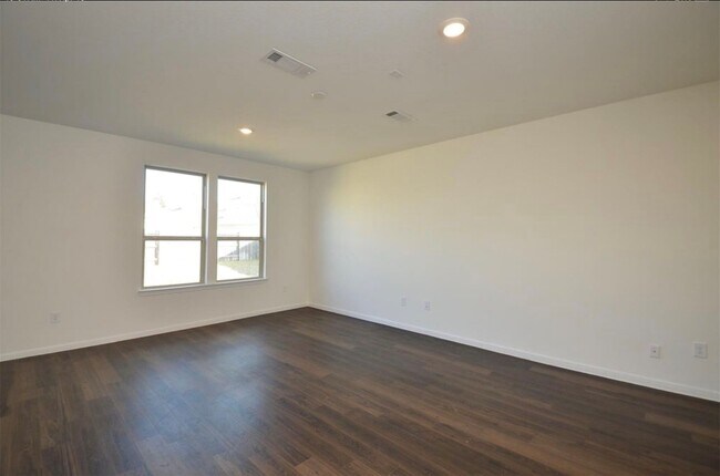 Photo - 16439 Big Hickory Dr