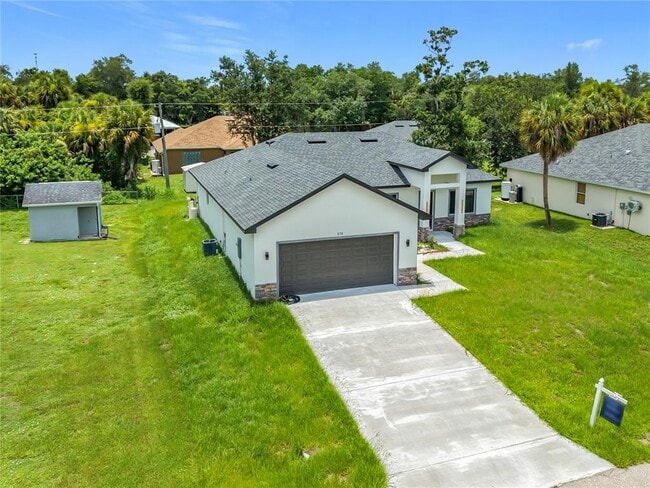Photo - 275 Lecturn St