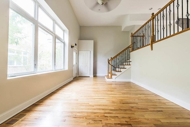 Photo - 3601 W 53rd St