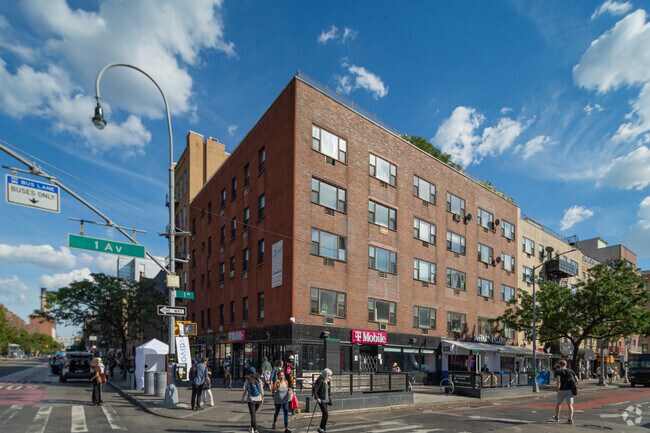 400 E 14th St New York, NY 10009-3462 - Crossings Condominium
