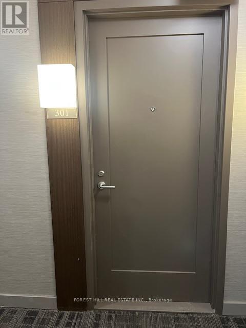 Photo - 310 Tweedsmuir Ave