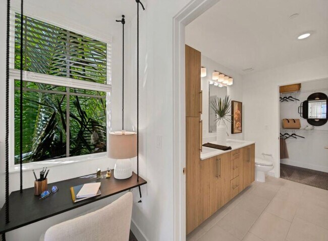 Photo - 10510 NW 78th St Unit 307