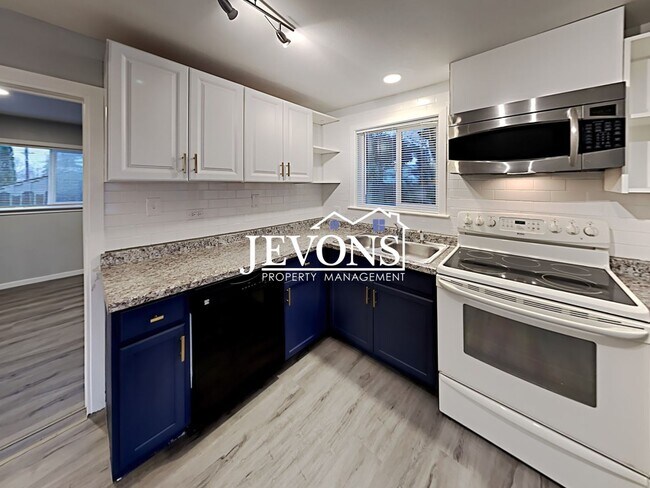 Photo - 3303 S Ainsworth Ave Unidad A