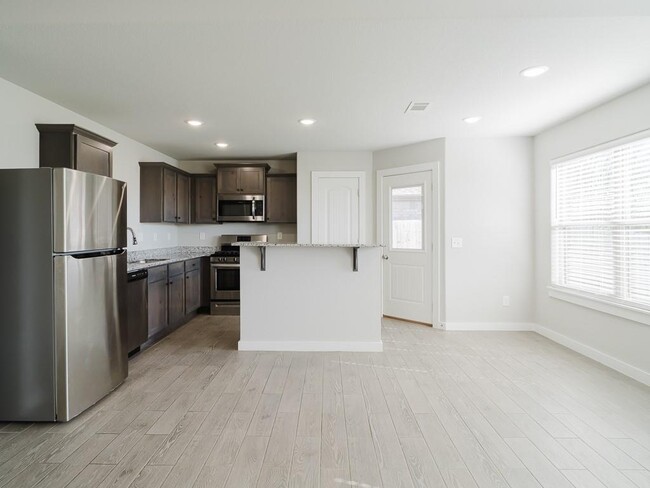 Photo - 1503 Purple Finch St