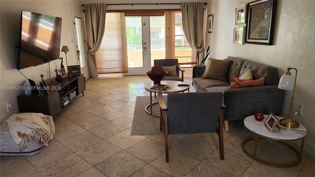 Photo - 20 Park Dr Unidad 3