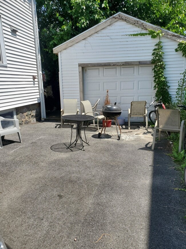 Photo - 19 Holman St Unit 2