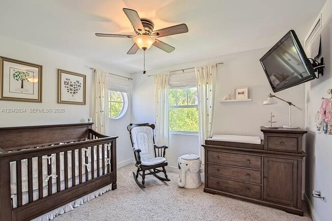 Photo - 708 SE 15th St