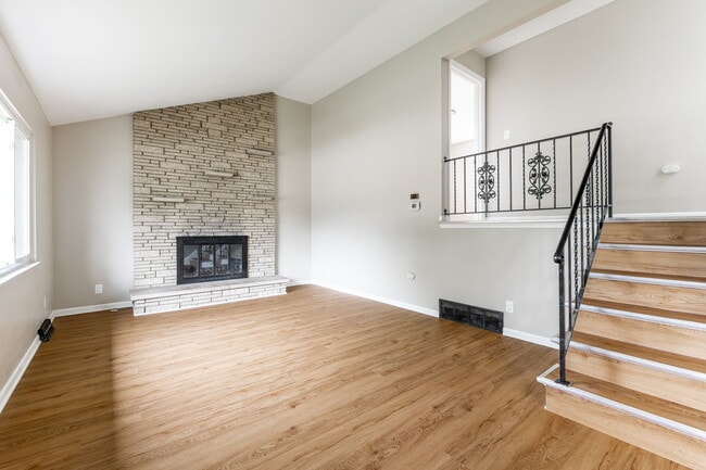 Photo - 3759 Dehner Dr