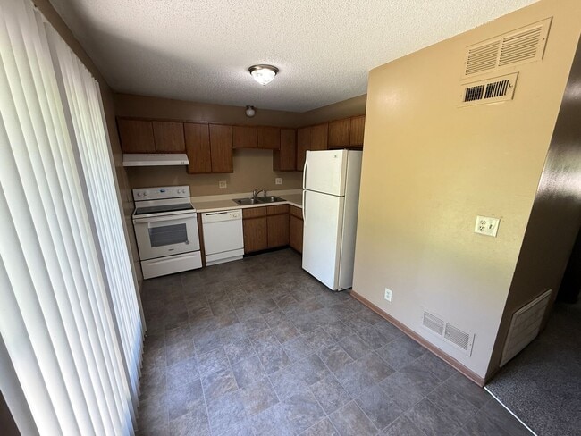 Photo - 2BR 1BA Duplex w/ Garage and Shared Yard in Blue Springs Unit 402