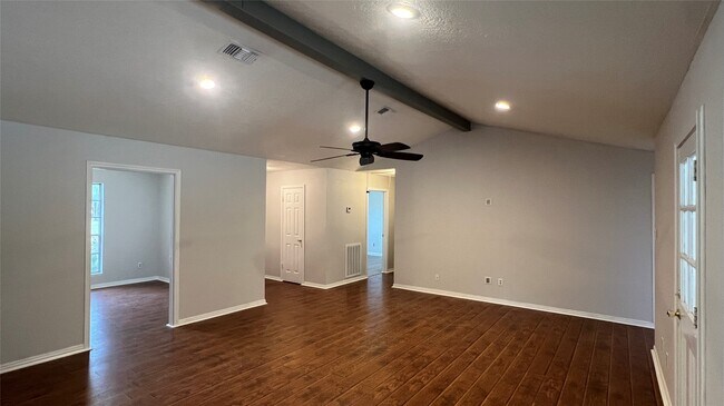 Photo - 1806 Cedar Dr