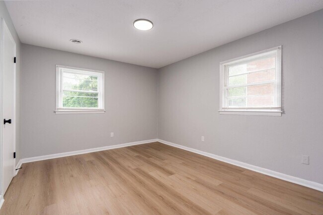 Bedroom (Renovated)