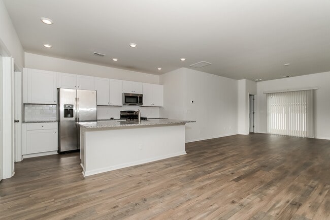 Photo - 360 Hidden Cove Dr