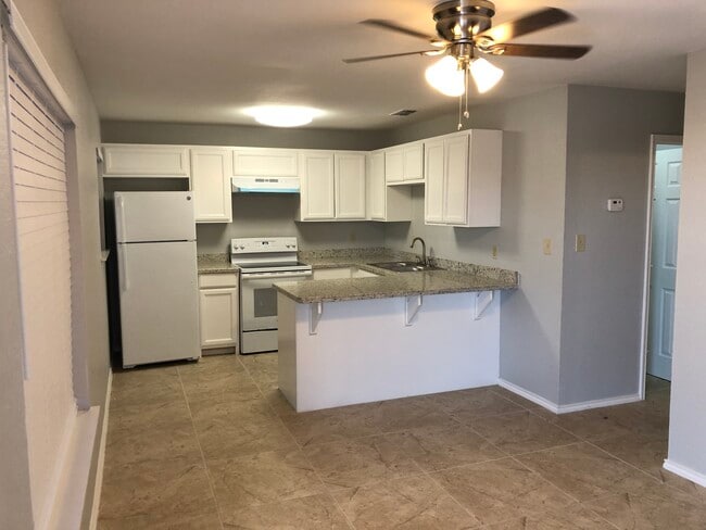 607 S I Rd Unit 17