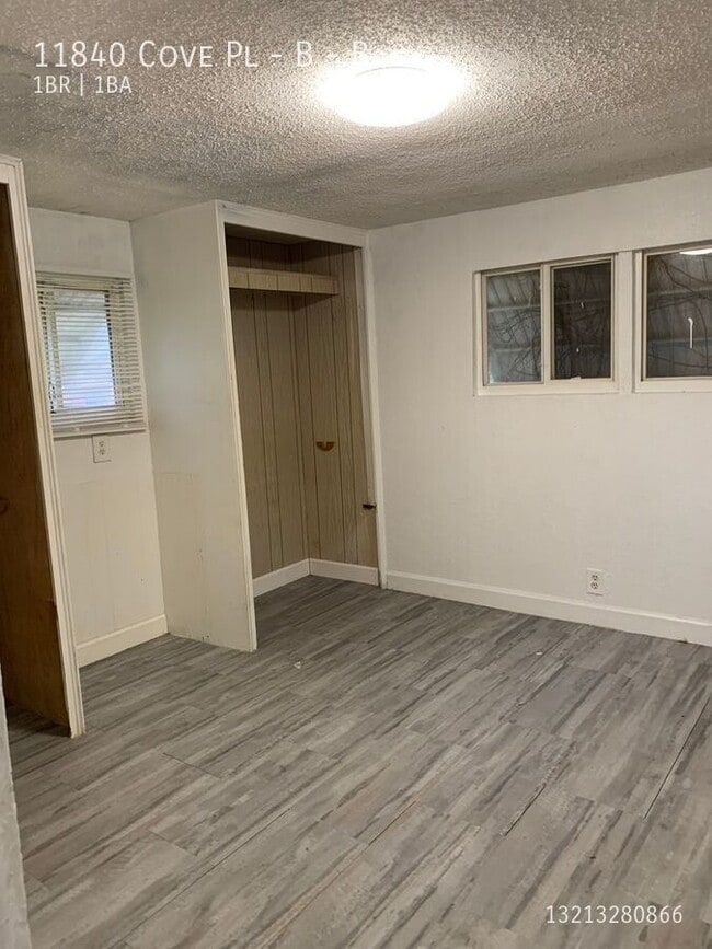 Photo - 11840 Cove Pl Unit B