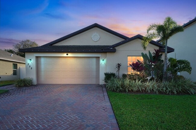 Building Photo - 752 Worlington Ln