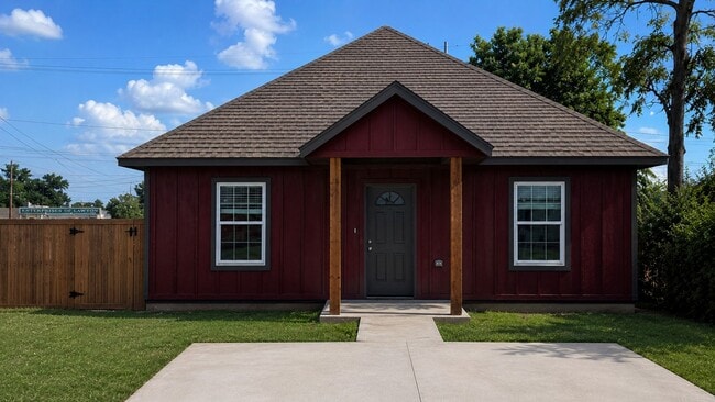 Building Photo - Newly Built 3-Bed Home with Modern Finishes in Lawton!