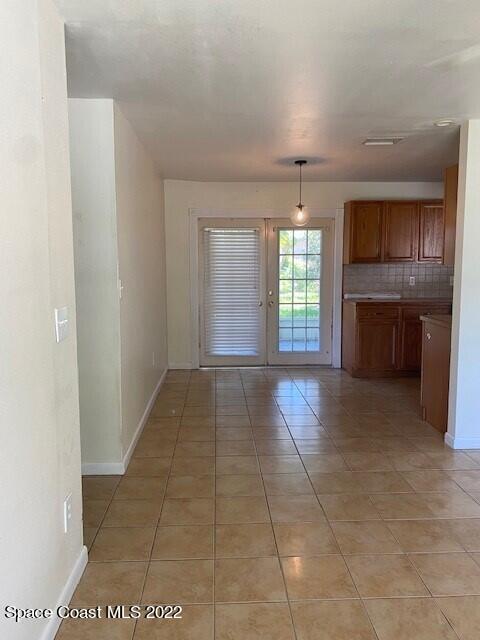 Photo - 1953 Harrison Ave