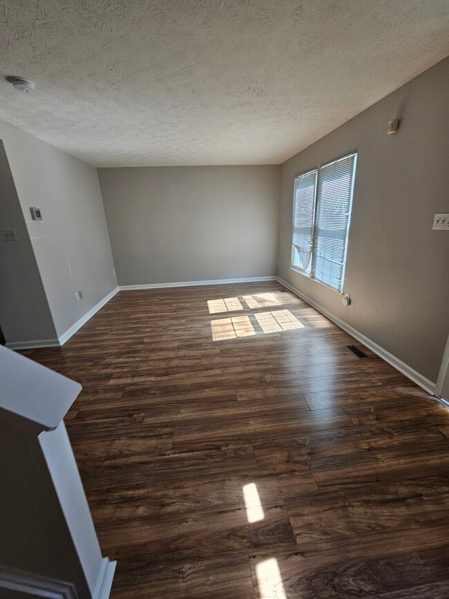 Photo - 5308 Castlestone Dr
