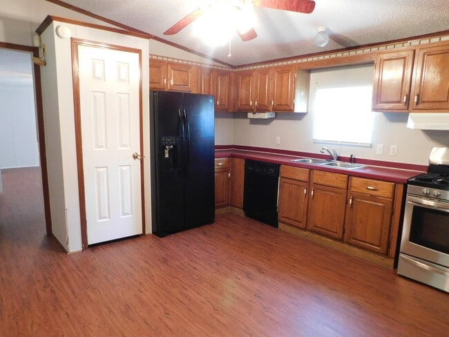 Photo - 482 Kelly Springs Rd